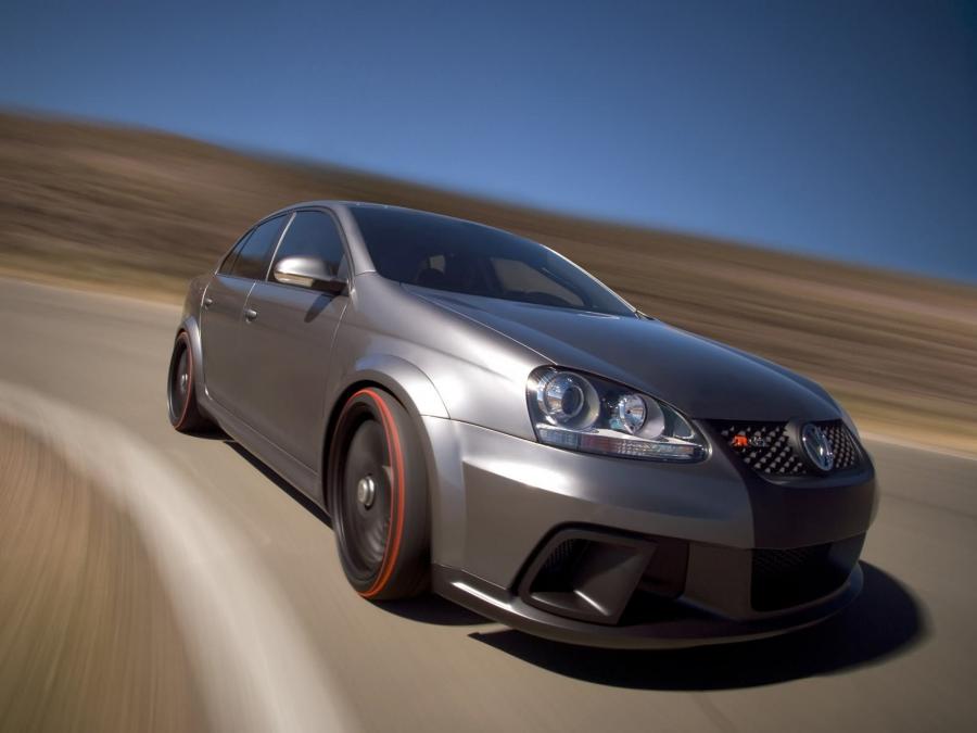  Volkswagen Jetta R GT Concept 2005 года  (фото 11 из 13)